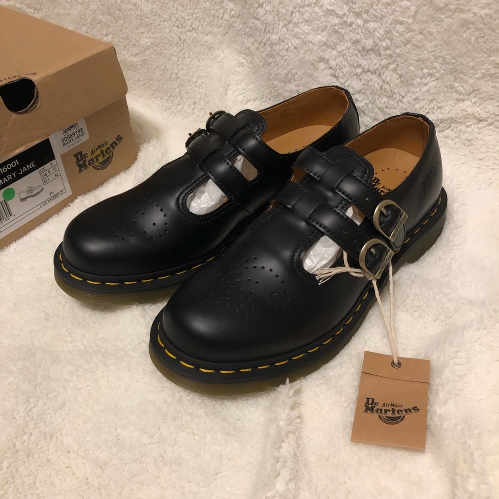 NWT Dr. Martens Mary Jane 8065